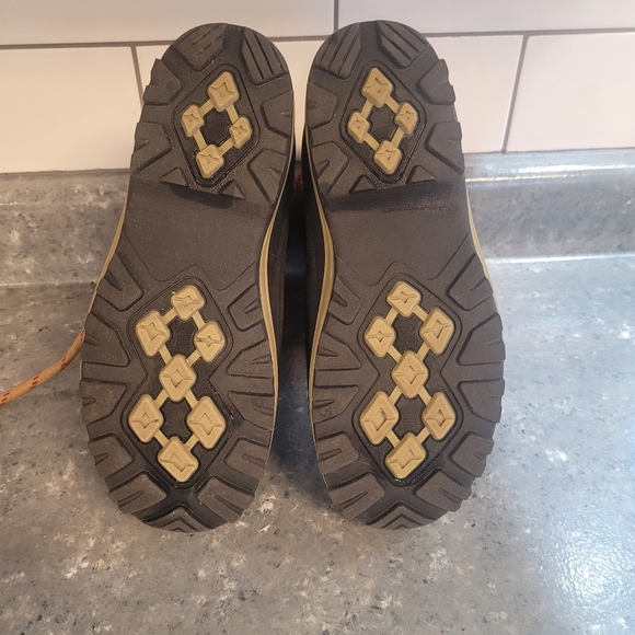 Outbound Winter Boots - Picture 3 of 6